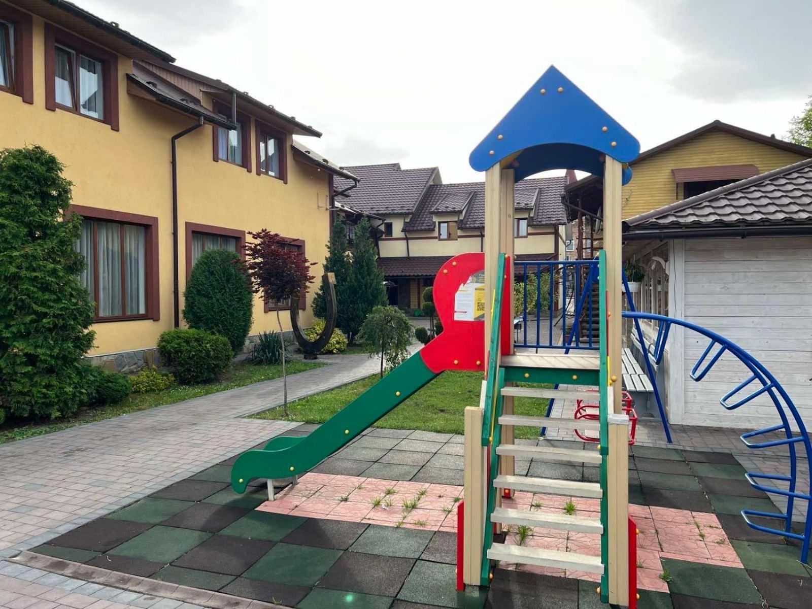 Sadyba Magnat Hotel Делятин Экстерьер фото