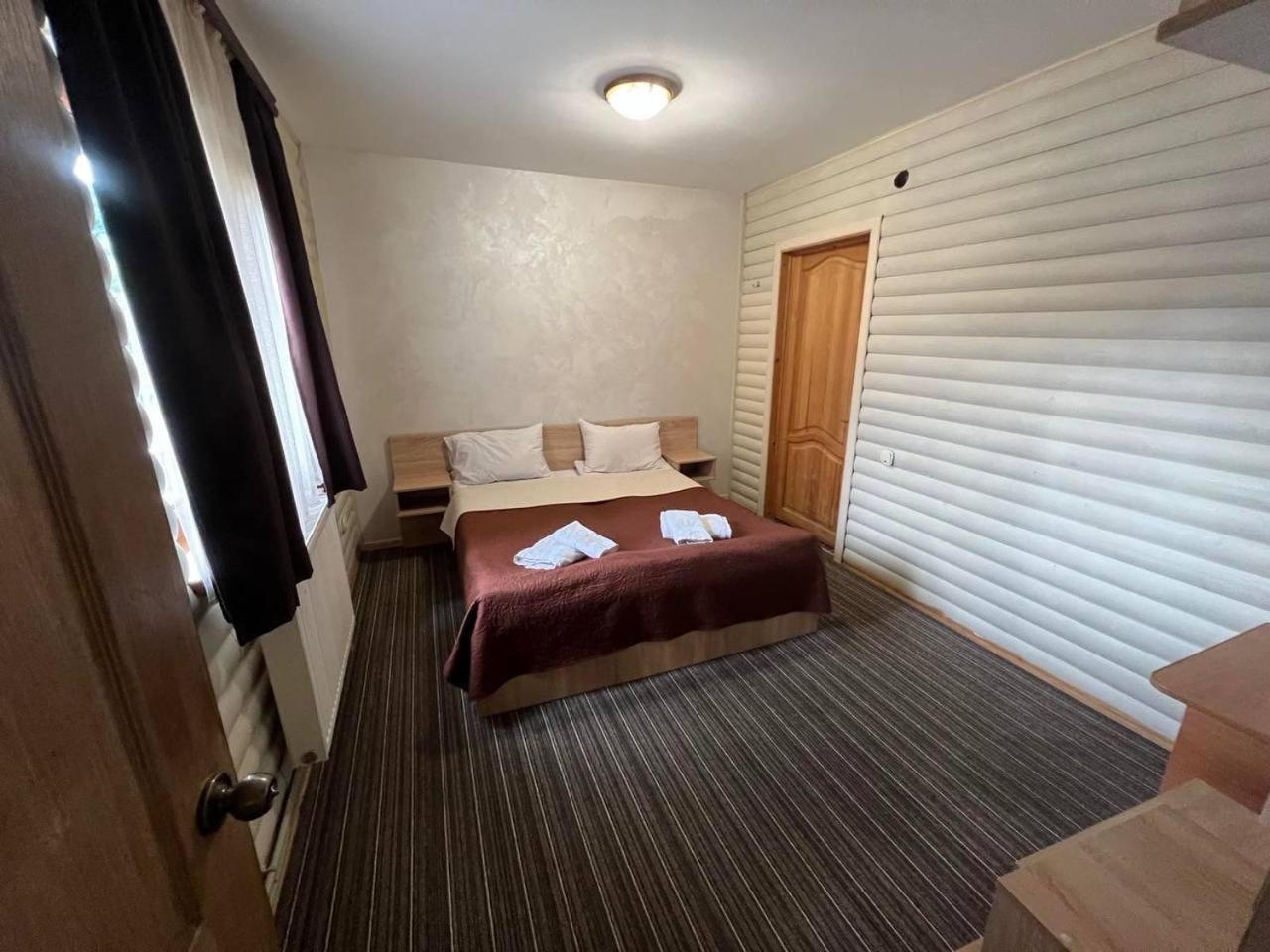 Sadyba Magnat Hotel Делятин Экстерьер фото