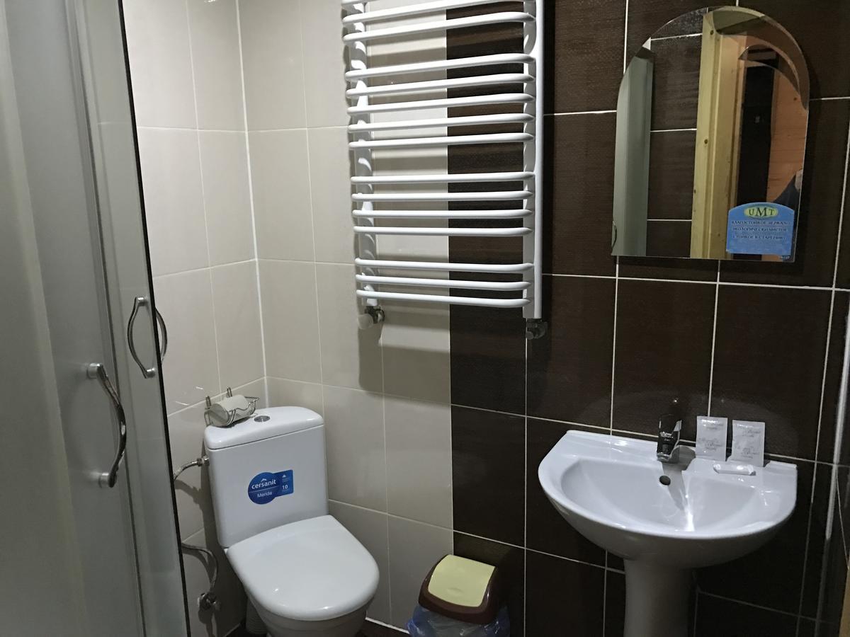 Sadyba Magnat Hotel Делятин Экстерьер фото